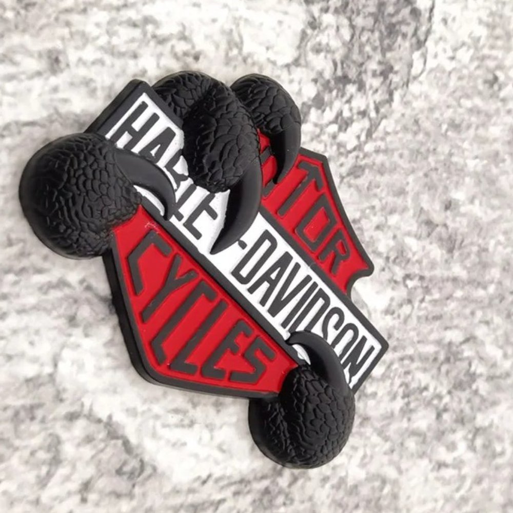 Red Black White 3"x2" Harley-Davidson Bar & Shield Claw Metal Deca…